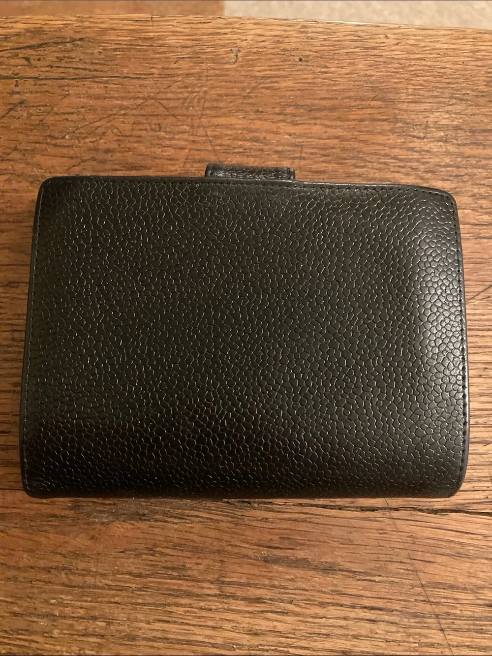 CHANEL CC Caviar Leather Compact Kisslock Wallet Vintage